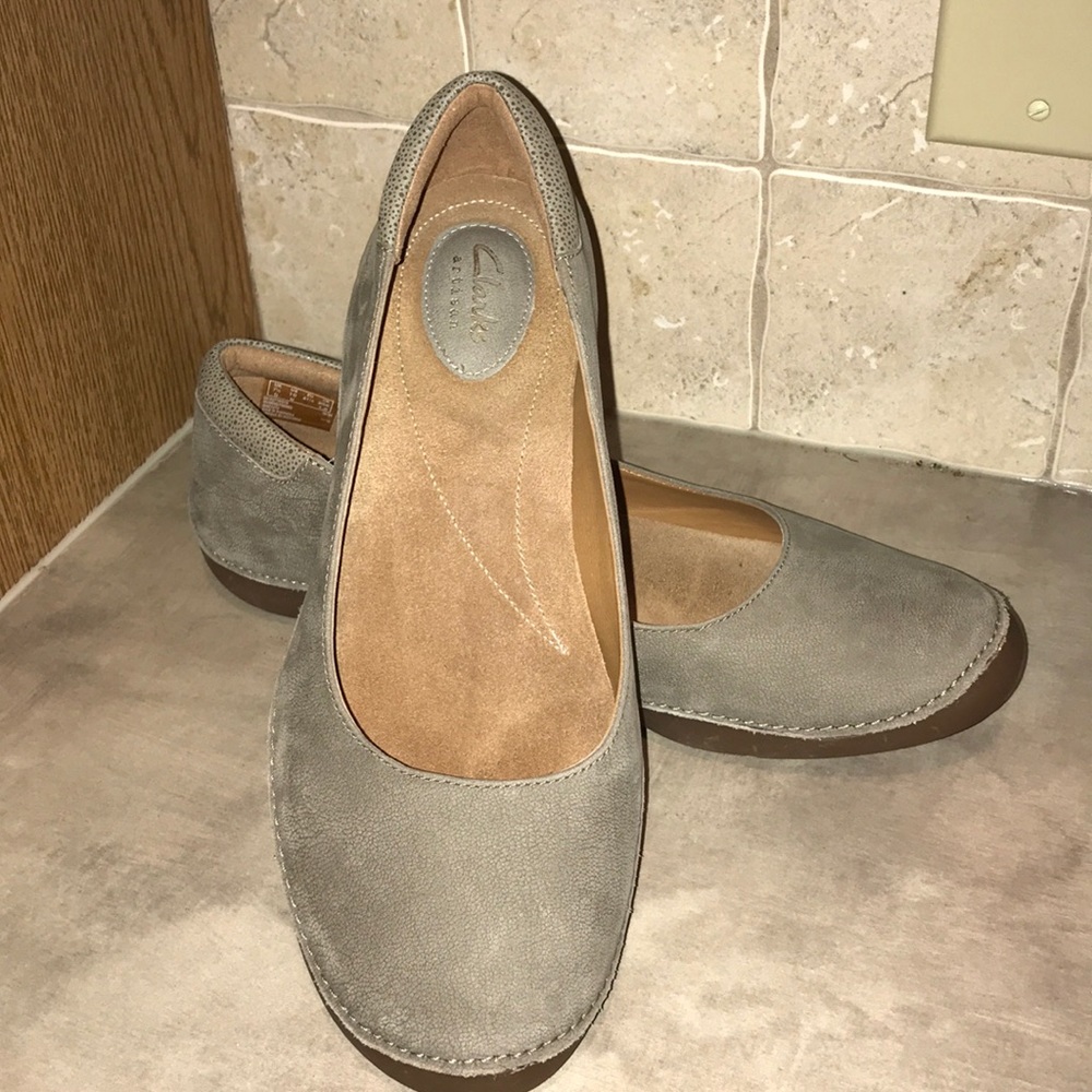 CLARKS woman’s shoes